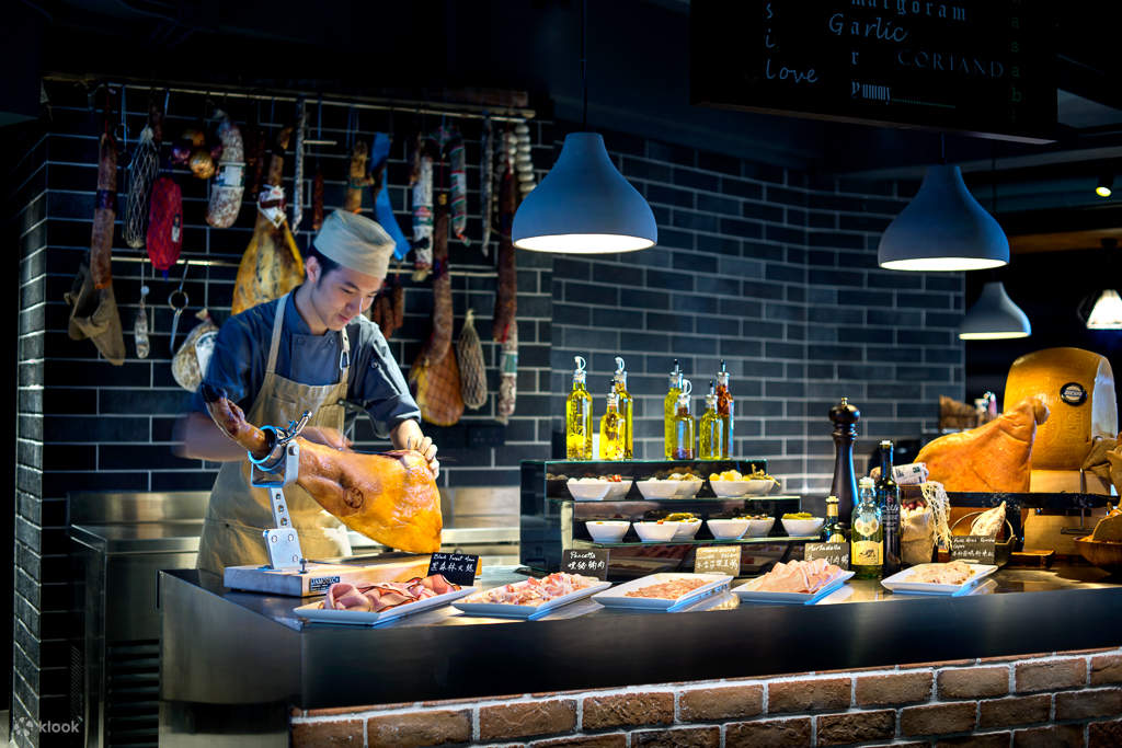 Hong Kong Park Lane Hotel PLAYT Buffet | Pranzo a buffet, Cena a buffet, Tè pomeridiano a buffet, Brunch a buffet del fine settimana